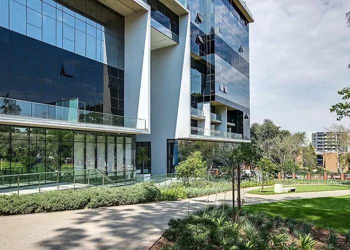 Park Central Residence - With Generator